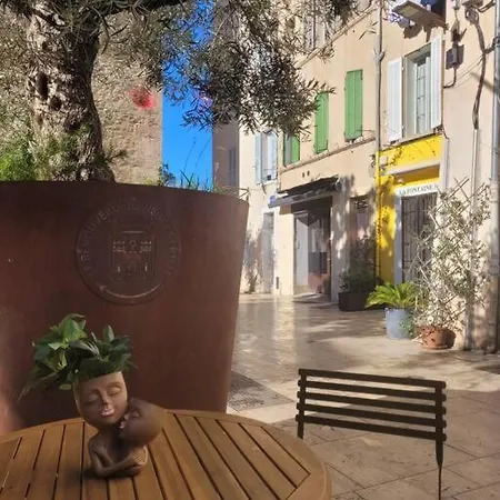 A Deux Pas Du Port De 4 Pers. La Ciotat